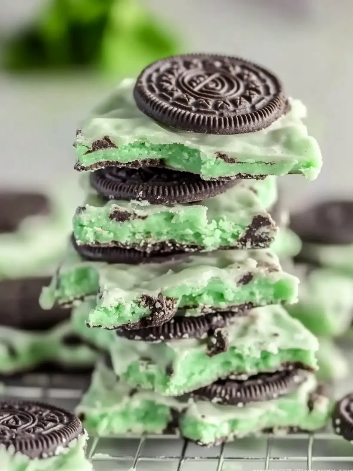 Mint Oreo Bark Bliss: A Simple & Irresistible Treat 4 Mint Oreo Bark