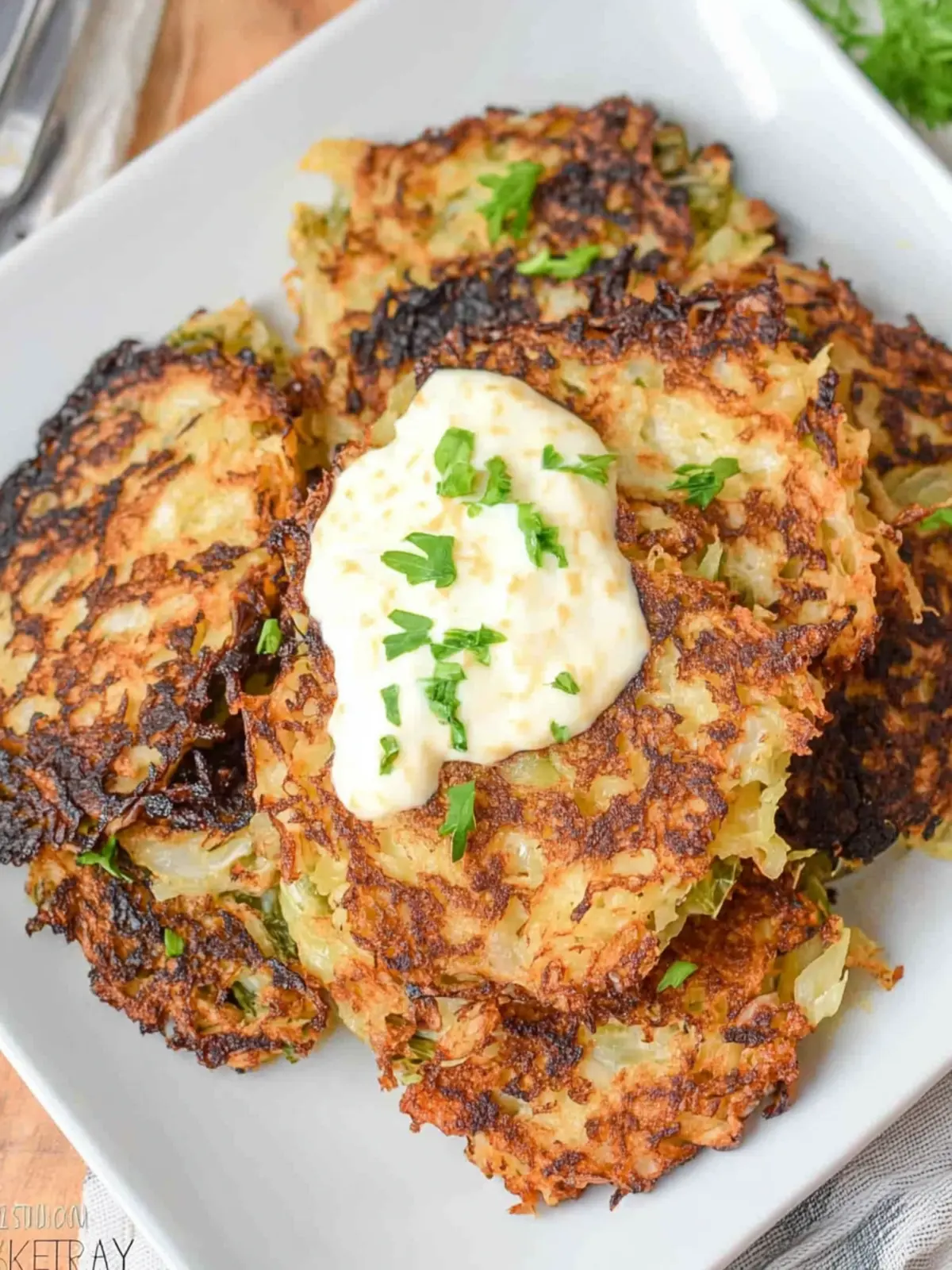 Crispy Keto Cabbage Hash Browns for a Guilt-Free Breakfast 2 Keto Cabbage Hash Browns