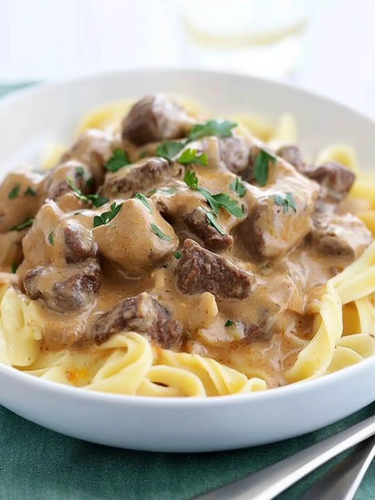 Savory Beef Stroganoff: Homemade Comfort in Every Bite 4 Beef stroganoff