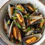 Savor Vietnamese Stir Fry Mussels: A Quick Flavor Explosion 6 Vietnamese Stir Fry Mussels