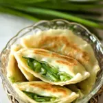 Old Fashioned Chinese Chive Pocket Recipe You'll Love to Make 6 Old Fashioned Chinese Chive Pocket Recipe (韭菜盒子)